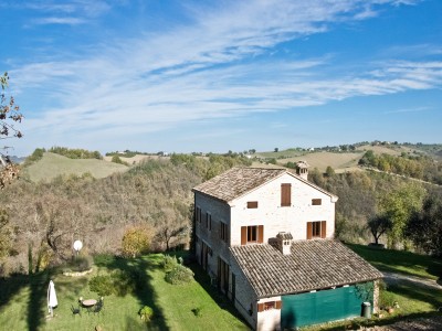 Properties for Sale_COUNTRY HOUSE WITH GARDEN AND POOL FOR SALE IN LE MARCHE Restored property in Italy in Le Marche_1